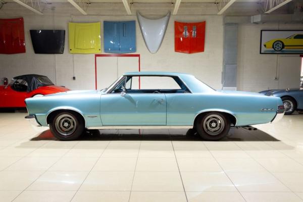 1965 Pontiac GTO Tri-Power 