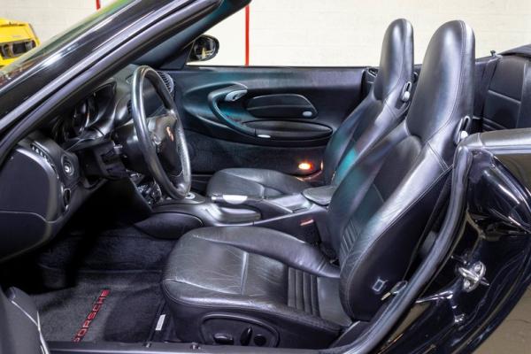 2004 Porsche 911 Carerra cabriolet 