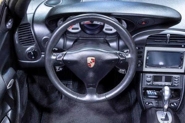2004 Porsche 911 Carerra cabriolet 