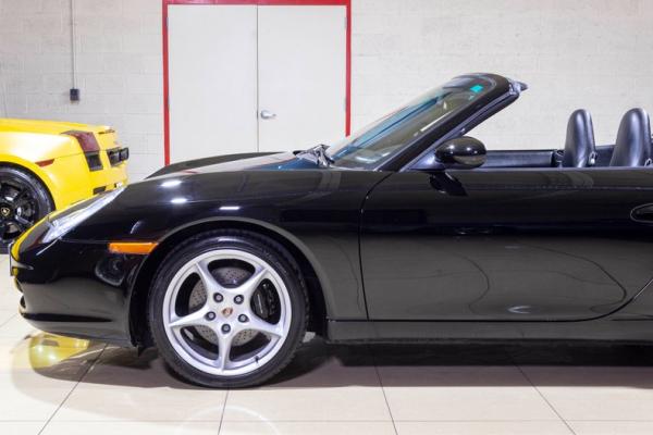 2004 Porsche 911 Carerra cabriolet 