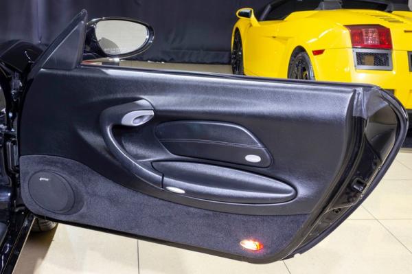 2004 Porsche 911 Carerra cabriolet 