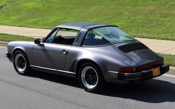 1986 Porsche 911 Carrera