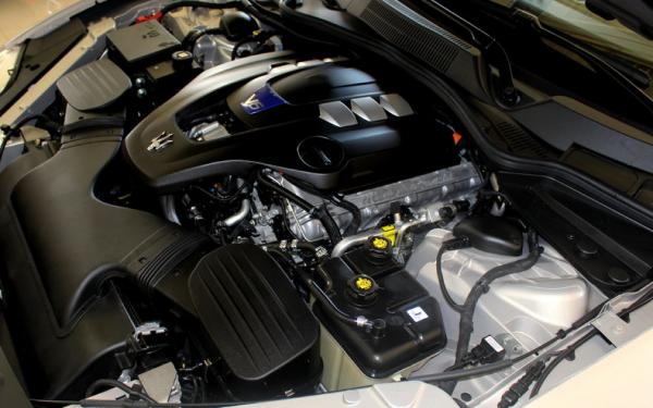 2014 Maserati Quattroporte S Q4 