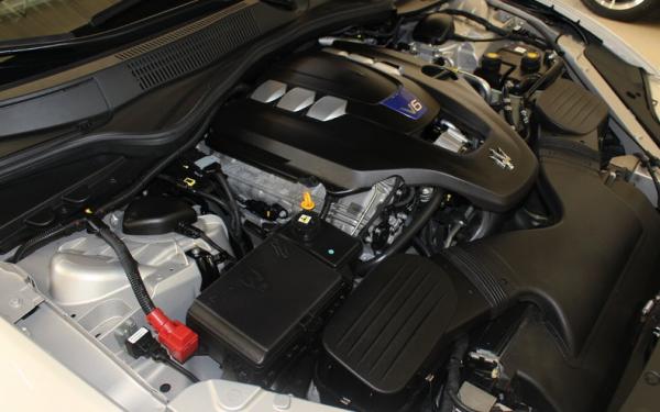 2014 Maserati Quattroporte S Q4 
