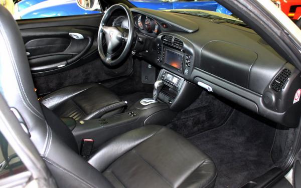 2004 Porsche 911 Carrera C4S 