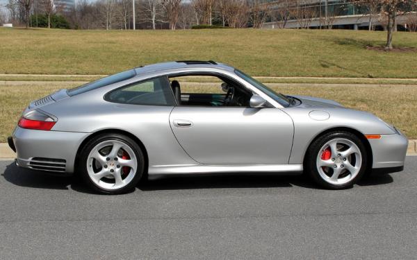 2004 Porsche 911 Carrera C4S 