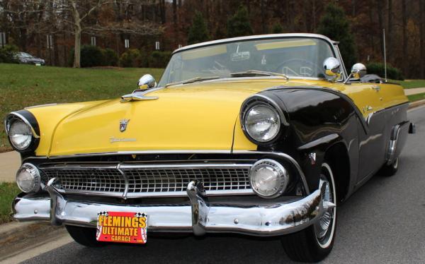 1955 Ford Sunliner 