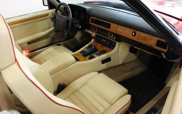 1990 Jaguar XJS 