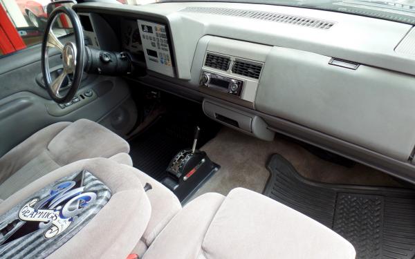 1992 Chevrolet Silverado Custom Show Truck