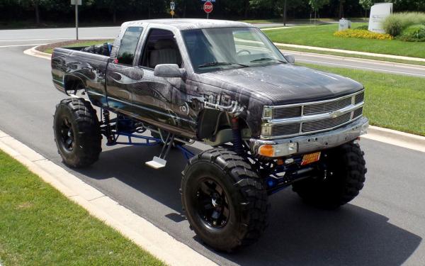 1992 Chevrolet Silverado Custom Show Truck