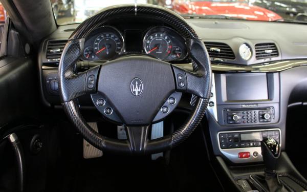 2013 Maserati Gran Turismo 