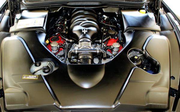 2013 Maserati Gran Turismo 