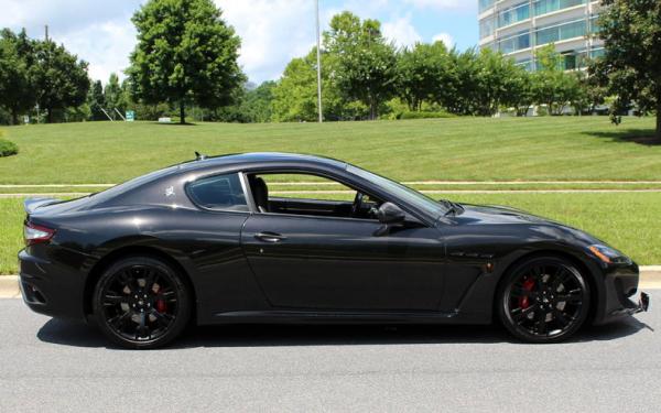 2013 Maserati Gran Turismo 