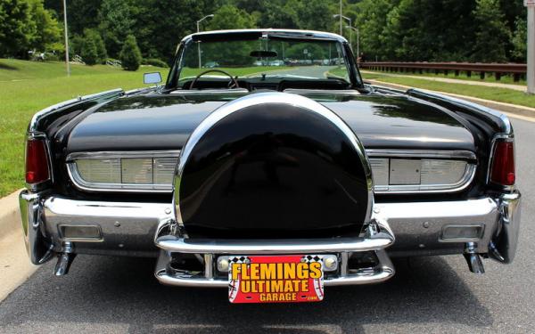 1962 Lincoln Continental 