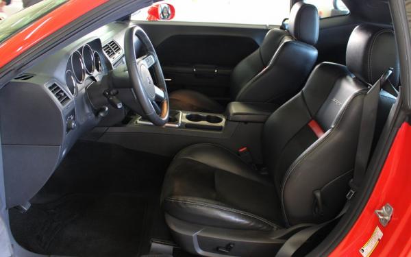 2009 Dodge Challenger SRT8 