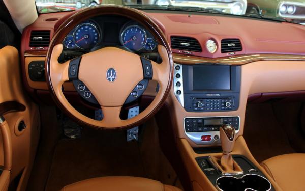 2014 Maserati GRANtURISMO S 