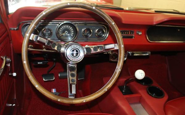 1965 Ford MUSTANG 4 SPEED 