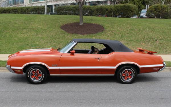 1972 Oldsmobile Cutlass 442 Convertible 