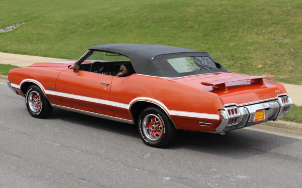 1972 Oldsmobile Cutlass 442 Convertible 