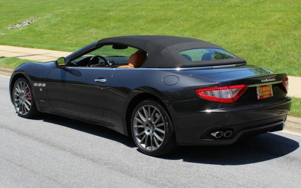 2012 Maserati Gran Turismo Roadster 
