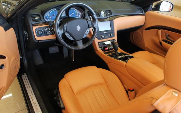 2012 Maserati Gran Turismo Roadster 