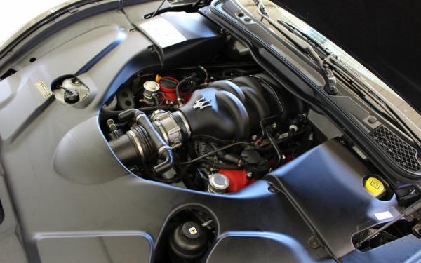 2012 Maserati Gran Turismo Roadster 