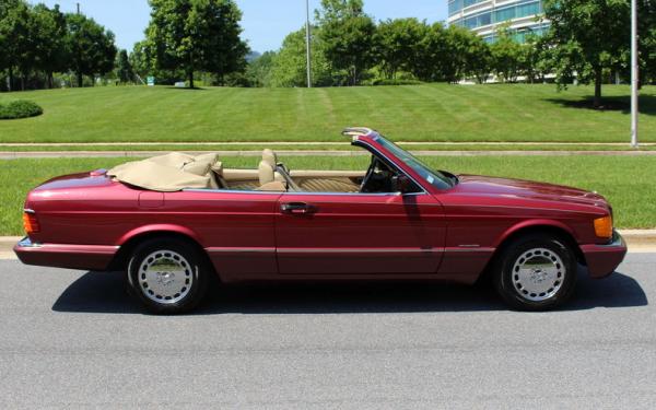 1989 Mercedes-Benz 560 SEC 