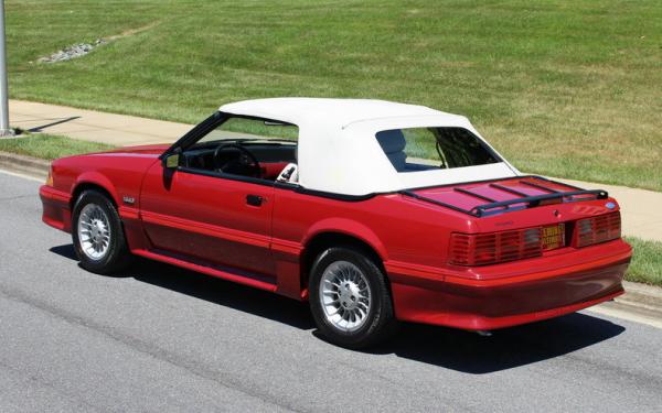 1987 Ford Mustang GT 