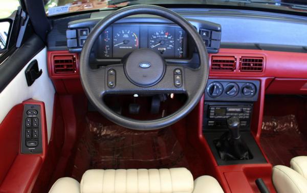 1987 Ford Mustang GT 