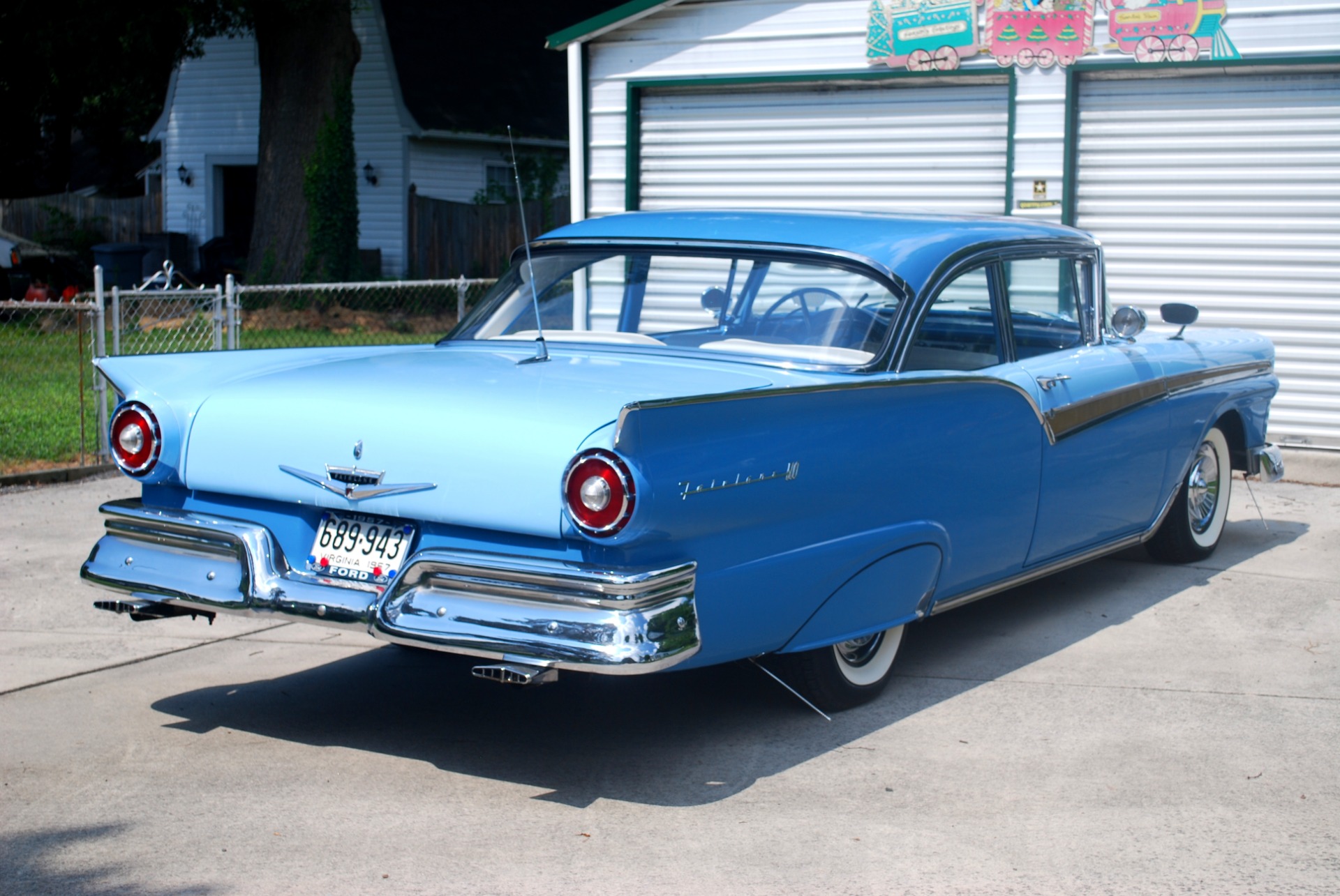 Ford fairlane coupe