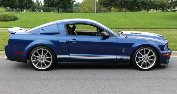 2009 Ford Mustang Shelby GT500 SUPERSNAKE 