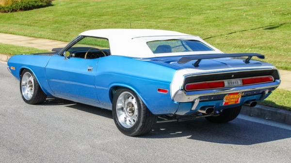 1970 Dodge Challenger 426 HEMI 