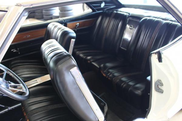 1965 Buick Riviera 